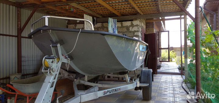 Моторная лодка из пнд