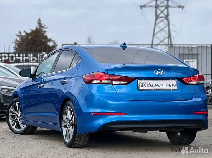 Hyundai Elantra 2.0 AT, 2016, 105 000 км