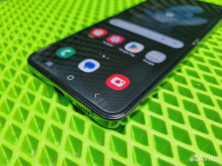 Samsung Galaxy Z Flip4, 8/256 ГБ