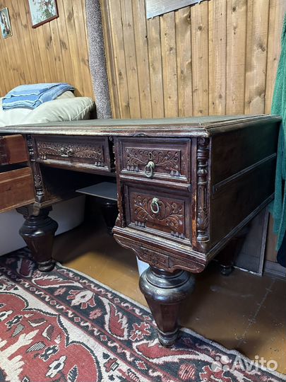 Стол старинный