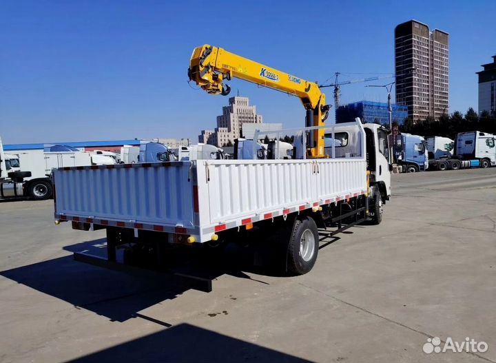 Бортовой грузовик Isuzu Elf, 2024