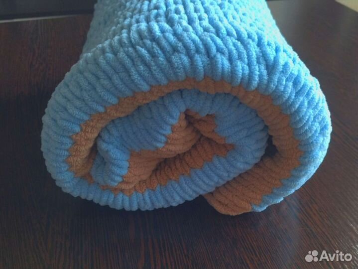 Плед из плюшевой пряжи 80*115, ручная работа