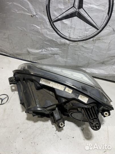 Фара правая Мерседес glk глк x204