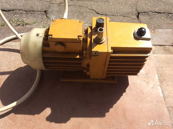 Насос вакуумный 3нвр-1духл4.2 бу