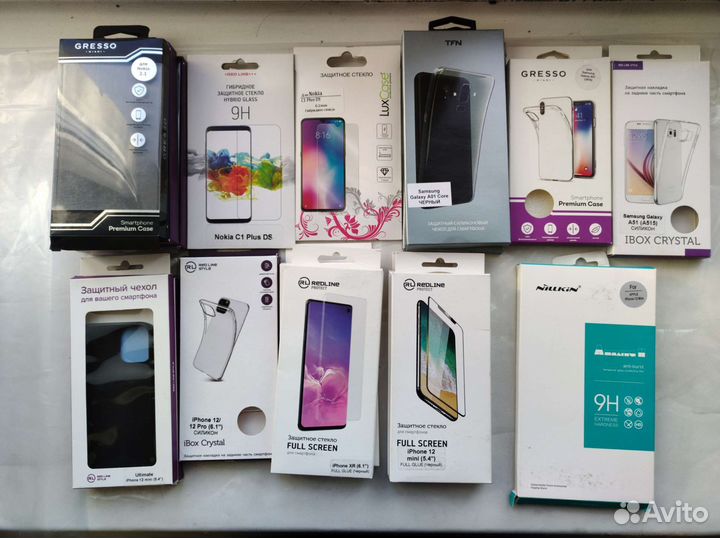 Чехлы и защитные стекло для смартфонов