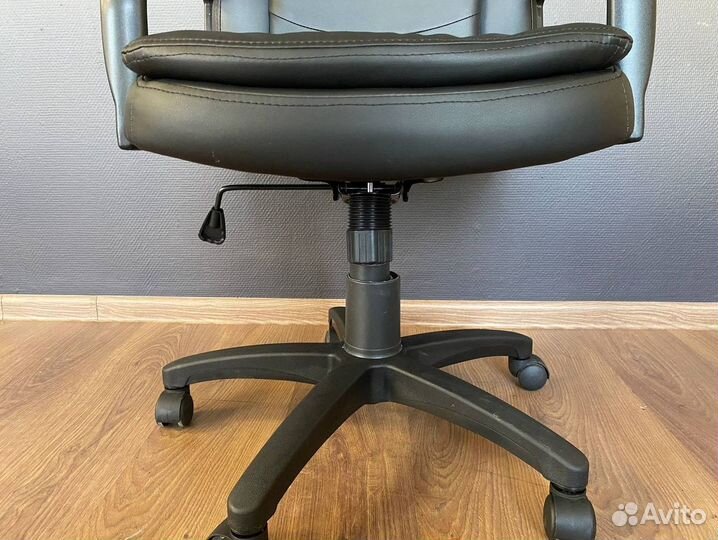 Офисное кресло. Удобное