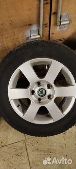 Литые колеса r15 летние 195 65 R 15 на VAG