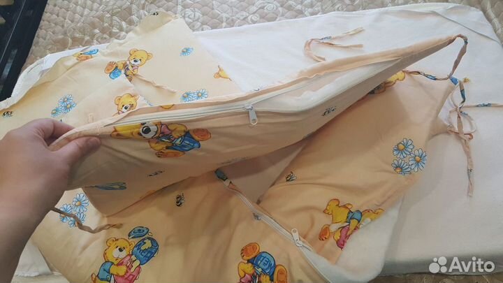 Бортики в кроватку