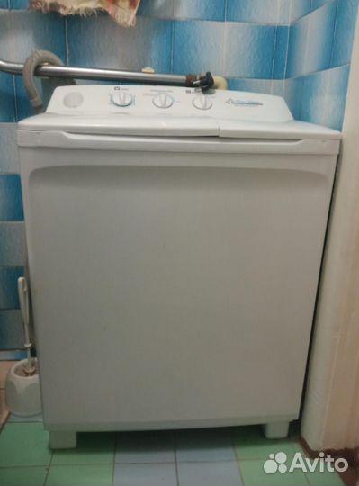 Стиральная машина полуавтомат Б/У