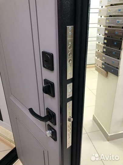 Дверь входная