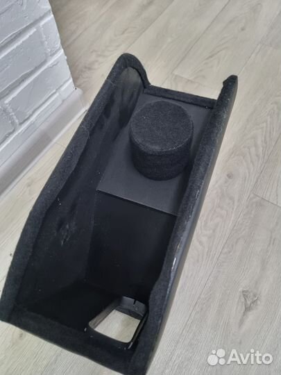 Подлокотник renault duster 2
