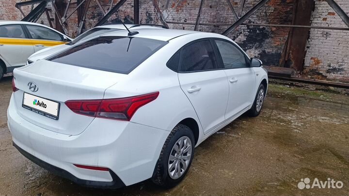Hyundai Solaris 1.4 AT, 2018, 220 000 км