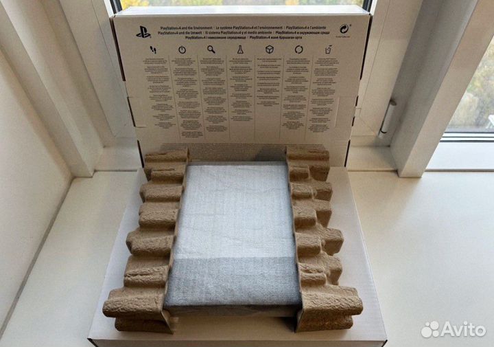 Sony Ps4 Slim 1 Tb новая запечатанная + 120 игр