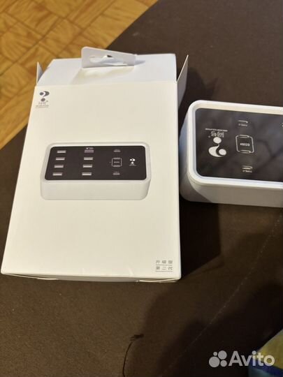 Настольное зарядное устройство HUB