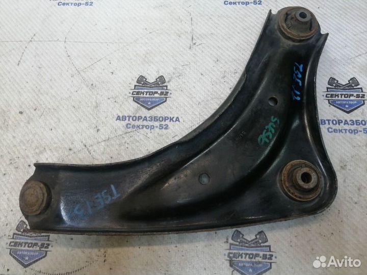 Рычаг передний левый Nissan Juke F15