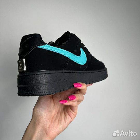 Кроссовки Nike Tiffany