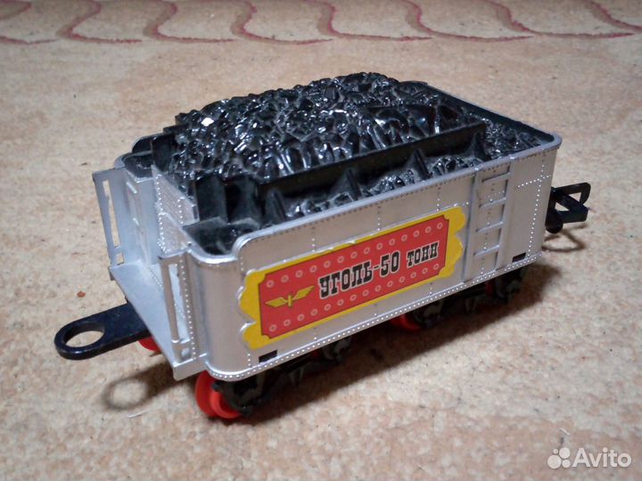 Грузовой поезд игрушка на пульте управления