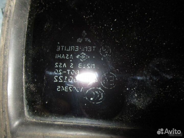 Форточка двери задней Mitsubishi Lancer 9