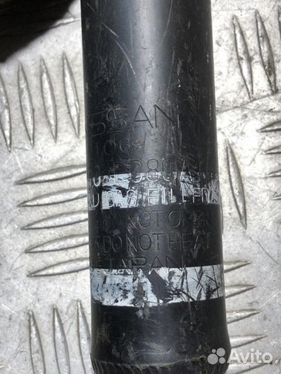 Амортизатор задний правый Nissan Tiida c11