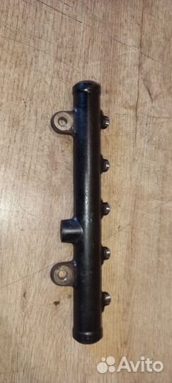 Топливная рейка (рампа) Ford Kuga 1 2008-2012