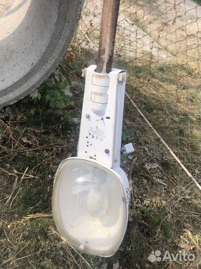 Фонарь уличный с креплением