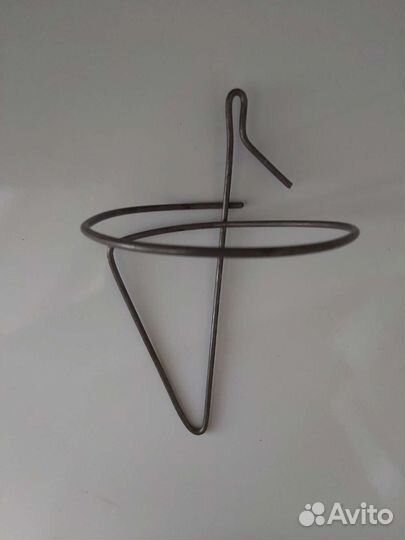 Подставки настенные для цветочных горшков