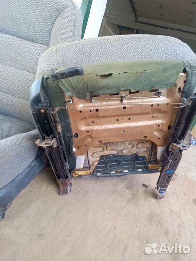 Сиденья передние Honda vigor