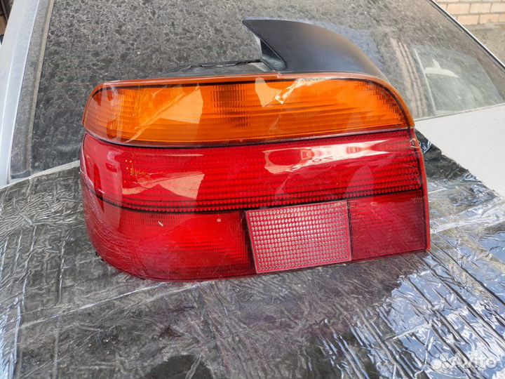 Фонарь задний левый BMW e 39