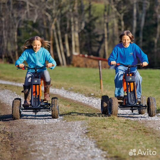 Детская педальная машина (веломобиль) Kettler