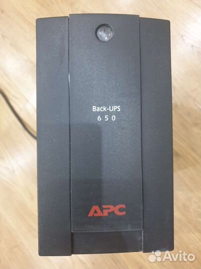 Бесперебойник APC Back-UPS 650, Ippon 500