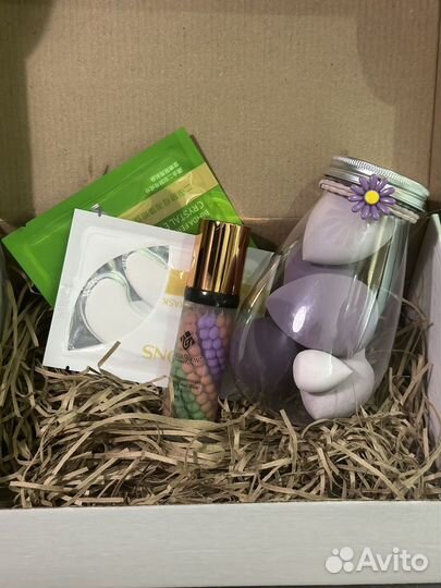 Подарочный бокс косметики