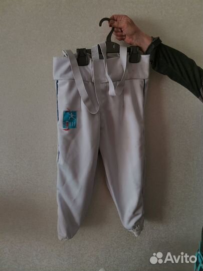 Фехтовальная экипировка для девочки