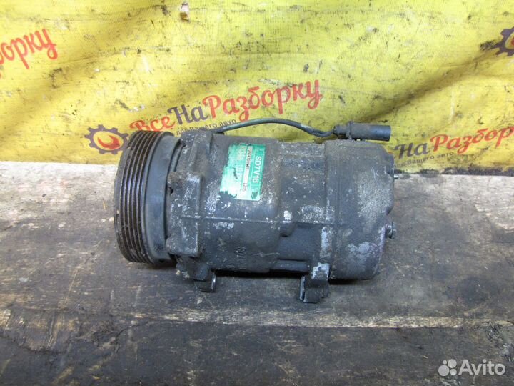 Компрессор кондиционера Skoda Octavia A4