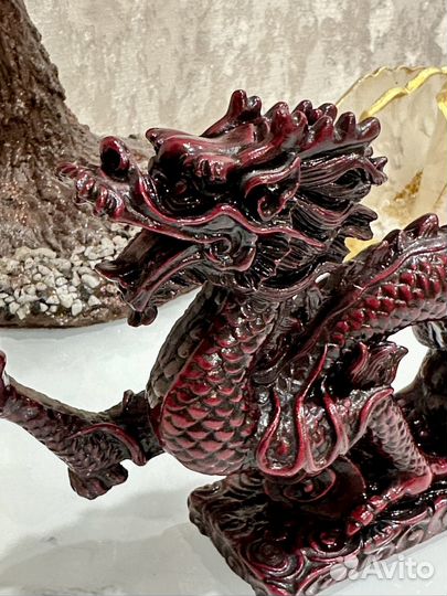 Статуэтка дракон