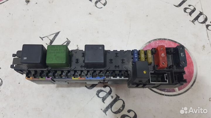 Передний правый sam блок на Mercedes W220 W215