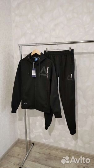 Спортивный костюм мужской новый