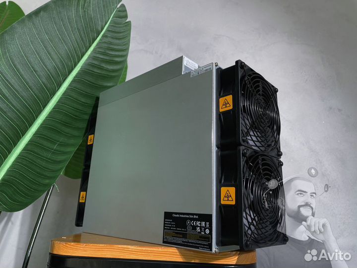 Antminer S19 XP 141T