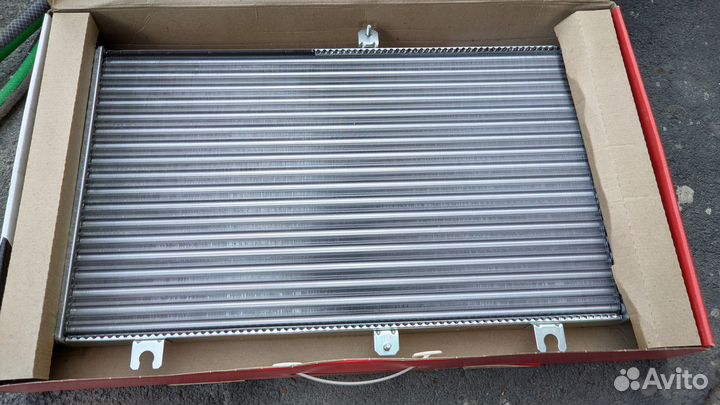 Радиатор охлаждения Приора без кондиционера