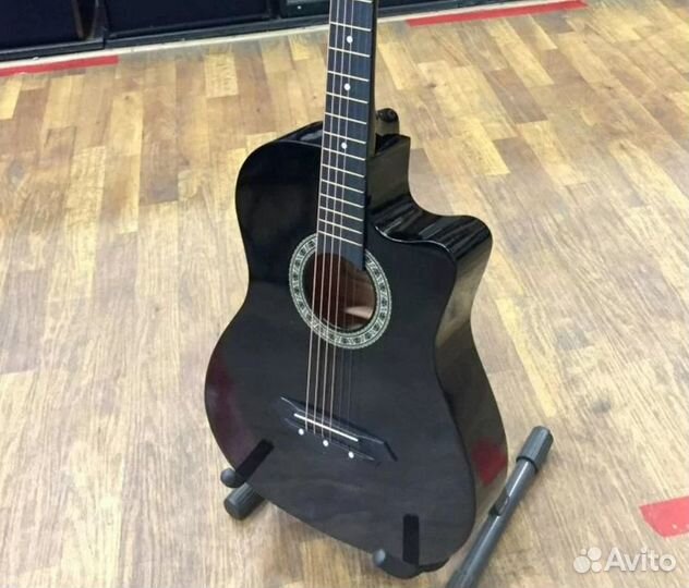 Гитара акустика