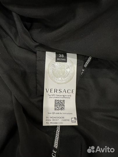 Пуховик женский Versace (оригинал)