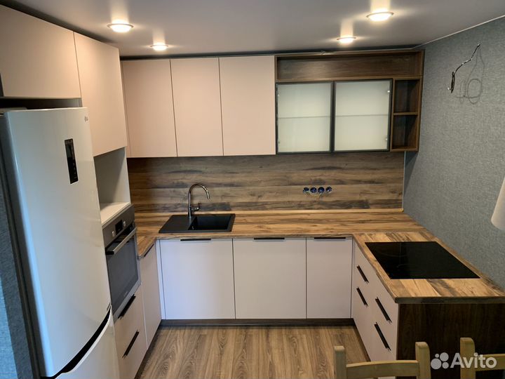 Кухня П-образная (цена за весь гарнитур) ксп:22775