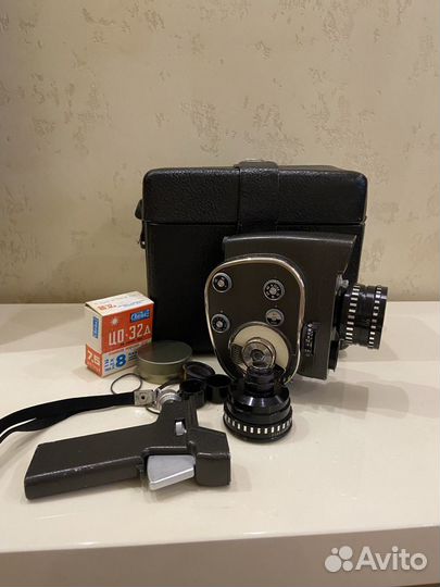 Ретро кинокамера Кварц 2x8S-1M