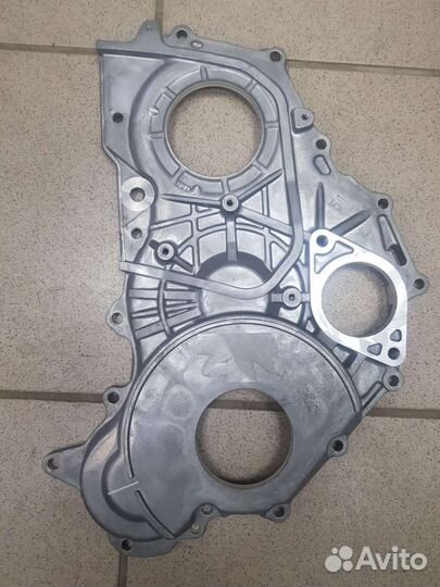 Крышка двигателя передняя 11322-17051 на LC 100