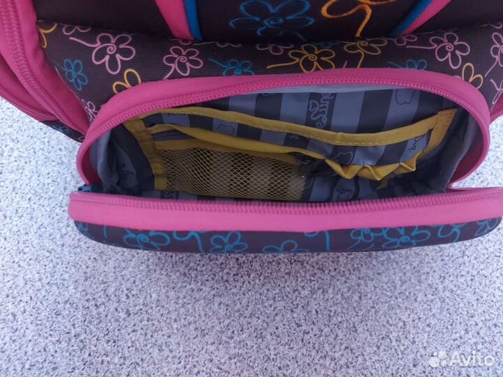 Ранец школьный для девочки (рюкзак)