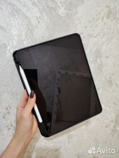 Apple iPad Air (5th Gen) Wi-Fi 256 гб серый