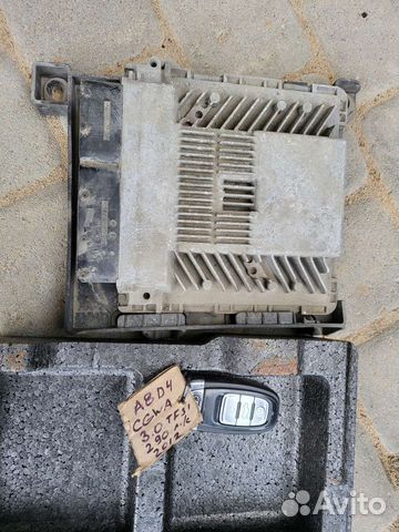 Блок управления двс двигателем cgwa 3.0 Audi A8 D4