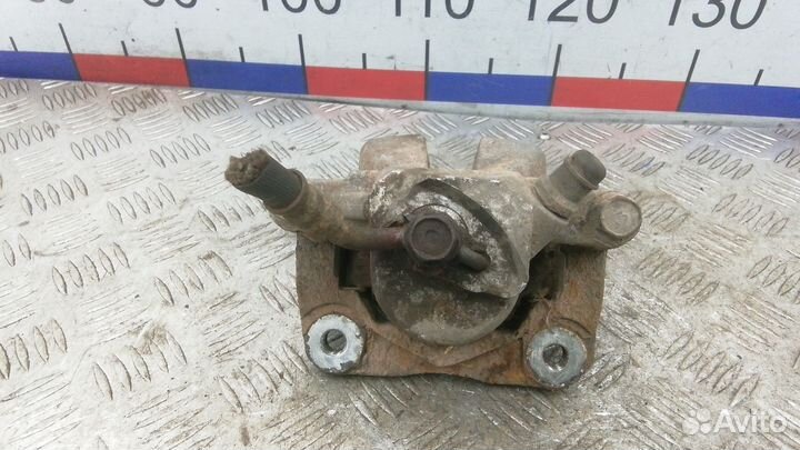 Суппорт задний левый Toyota RAV4 3 (XA30) 2006