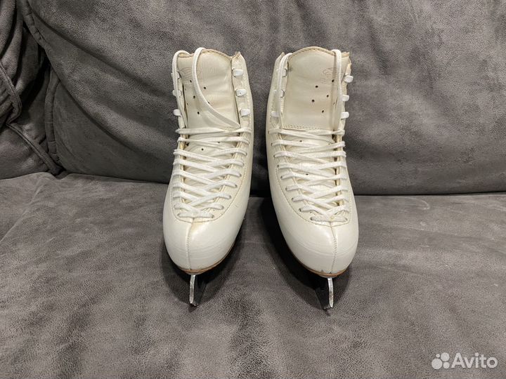 Коньки фигурные edea overture 240