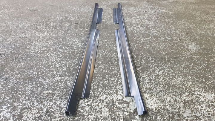 Внутренние накладки на пороги Audi 100 C4