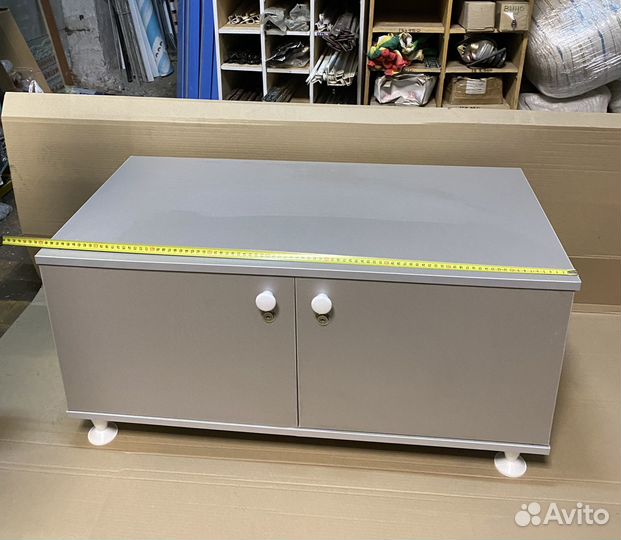 Тумба от витрины